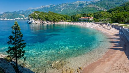Discover Montenegro with Affordable Car Hire: Book from just 7 Euros per Day